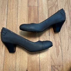 comfortable grey heels!